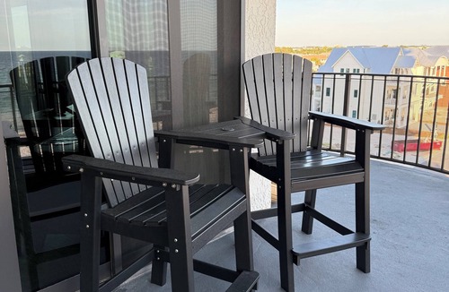 Biltmore Beach Condo | Fabulous View On The Beach! Corner Unit With Wrap Around Balcony