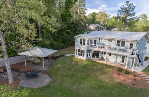 Gainesville House | Fabulous views on nice cove! Easy short walk to dock. Outdoor kitchen & fire pit