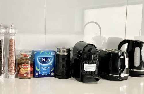 Wyongah House | Fabulous Waterfront House With Direct Lake Access