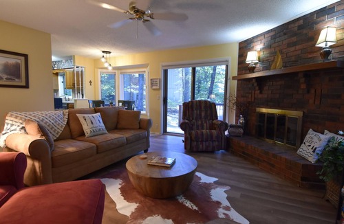 Hot Springs Village House | Fabulous Waterfront 1 story w/carport and private dock on beautiful Lake Pineda