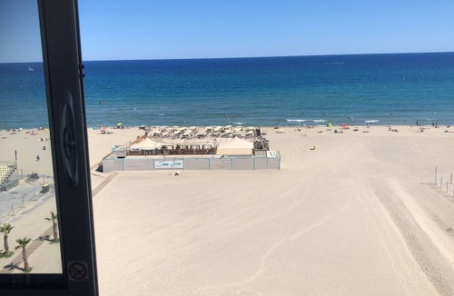 Canet-Plage Apartment | Face à la Mer Pour 4pers, Wifi Bbox, Parking Privé, Loggia vue sur le Canigou