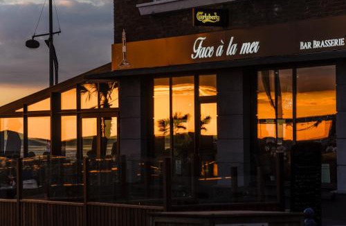 Petit-Fort-Philippe Hotel | Face à la mer