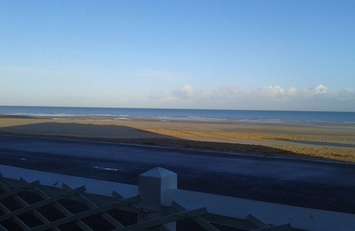 Normandy Landing Beaches Apartment | FACE AND DIRECT SEA ACCESS, F2 + GARDEN - 4 people