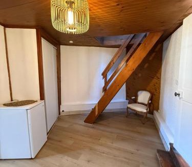 Vizille Apartment | Face au chateau