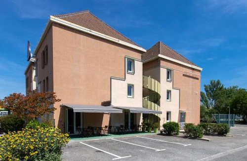 Saint Tronquet Business Park Hotel | Face West Le Pontet