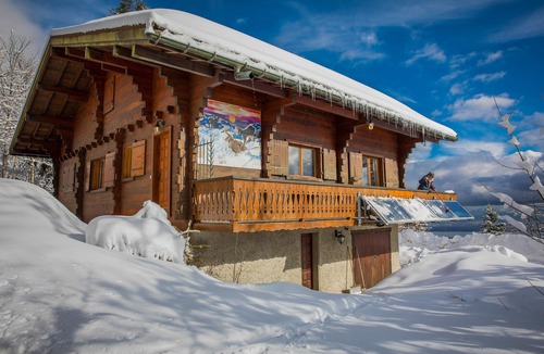 Mijoux Ski Chalet | Facing Mt Blanc and Lake Geneva.