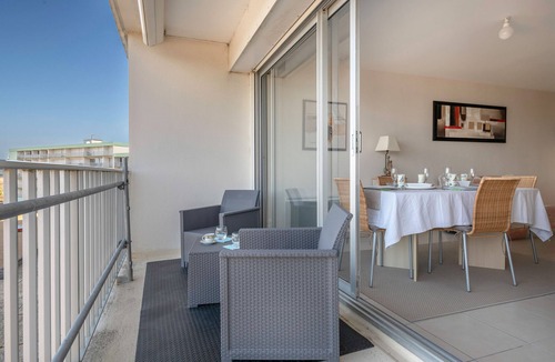 Saint-Brevin-les-Pins Apartment | Facing the sea, apartment for 4 in Saint Br&eacute;vin
