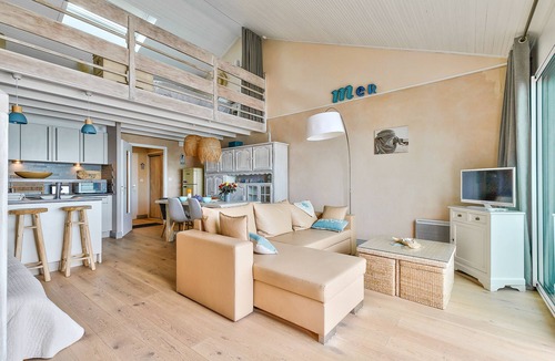 Noirmoutier-en-l'Ile Apartment | Facing the sea - Ideal location - Apartment for 5