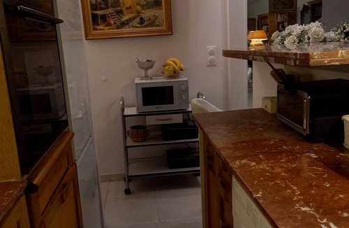 7th Arrondissement Apartment | Facing the Invalides dome