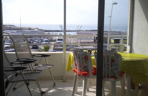 Palavas-les-Flots Apartment | FACING THE SEA