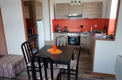 Veulettes-sur-Mer Apartment | "FACING THE SEA" VEULETTES SUR MER APARTMENT