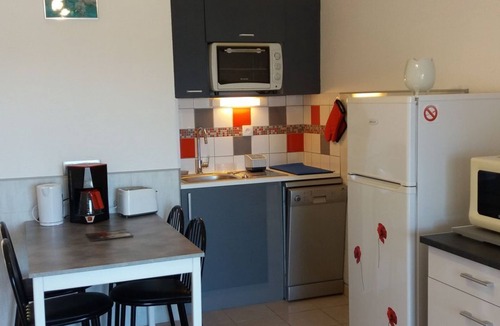 Banyuls-sur-Mer Apartment | Facing the sea, renovated air-conditioned apartment with terrace, parking,