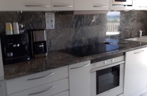 Pornichet Apartment | Facing the sea very bright.60 m2.all shops nearby personal parking.
