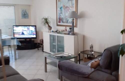 Pornichet Apartment | Facing the sea very bright.60 m2.all shops nearby personal parking.