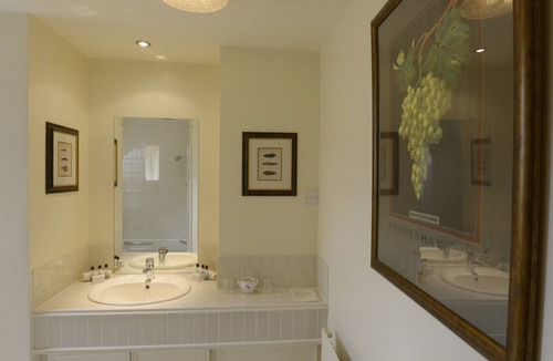 Torlundy House | Factors Inn & Cottage