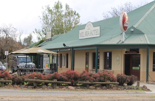 Milawa Bed & Breakfast | Factory Lane B&B