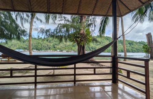 Batudaka Island Hotel | Fadhila Cottages Togean Dive Resort