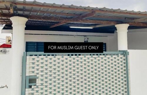 Jasin House | Fadzly Homestay D'Jasin