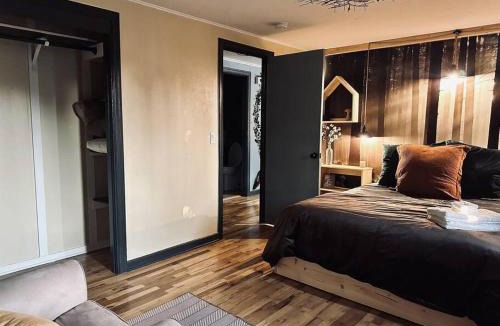 Western House | Faerie Hollow