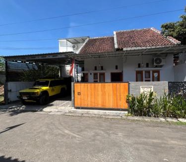 Banyuwangi House | Fafa Homestay Banyuwangi