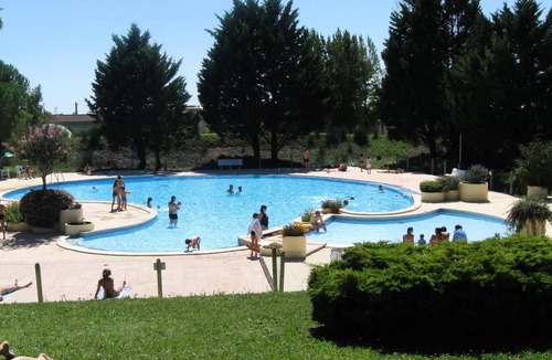 Montpezat-de-Quercy Villa | Faillal Campsite* - Premium Cottage 6 people
