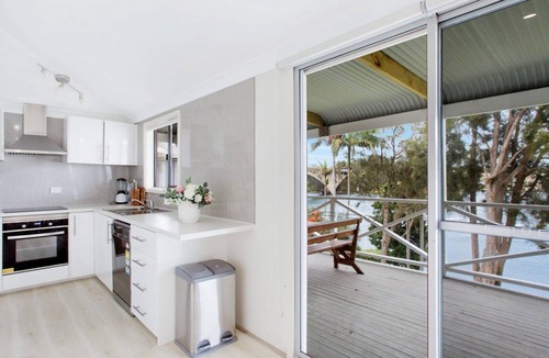 Daleys Point House | Fair View on Daleys by HolidayCo.