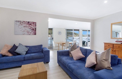 Daleys Point House | Fair View on Daleys by HolidayCo.