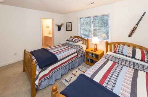 Northeast Virginia Beach House | Fairbanks House with beach access just steps from your front door