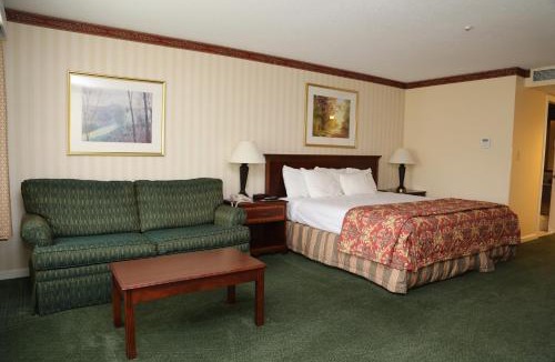 St. Johnsbury Center Hotel | Fairbanks Inn