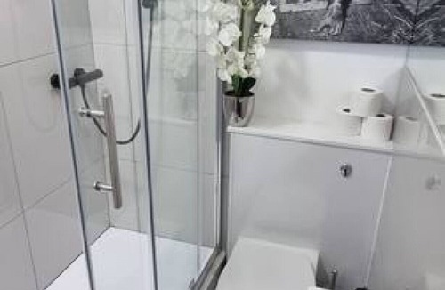 Hillrise Apartment | Fairbridge 4.