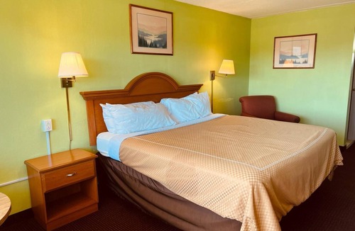 Mount Vernon Hotel | FairBridge Inn Express Renfro Valley