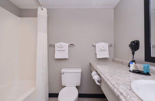 Monroe City Hotel | FairBridge Inn Express, Monroe City