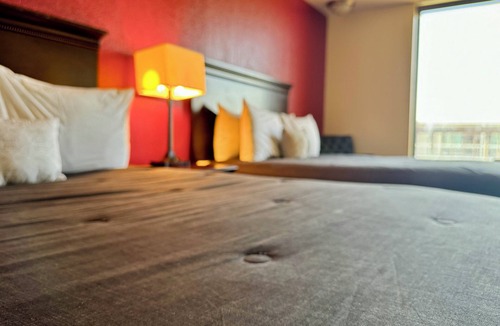 Hiawatha Hotel | FairBridge Inn Express Hiawatha