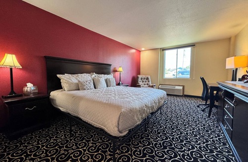 Hiawatha Hotel | FairBridge Inn Express Hiawatha