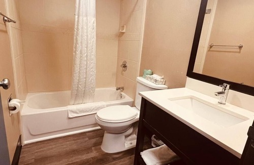 Nyack Hotel | FairBridge Inn Express Nyack