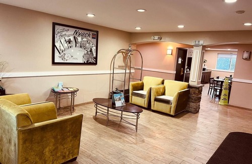 Nyack Hotel | FairBridge Inn Express Nyack