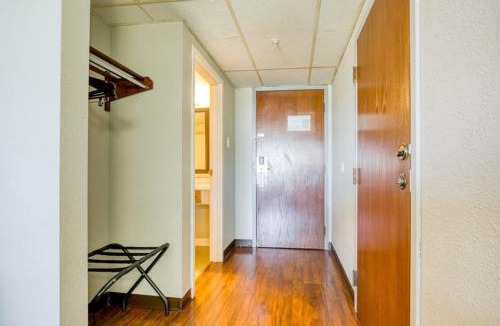 Monroe City Hotel | FairBridge Inn Express Monroe City
