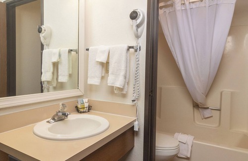 Moscow Hotel | FairBridge Inn & Suites Moscow/Pullman