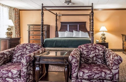 Stroudsburg Hotel | FairBridge Inn & Suites Poconos