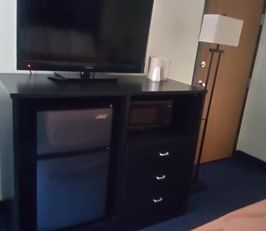 Outlook Hotel | FairBridge Inn & Suites Sunnyside