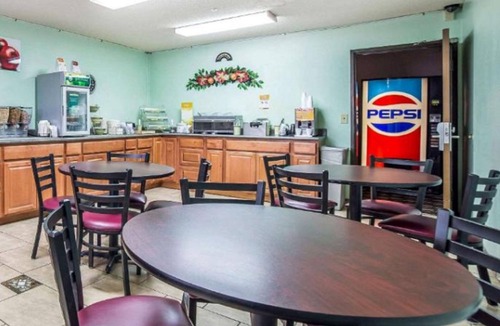 Outlook Hotel | FairBridge Inn & Suites Sunnyside