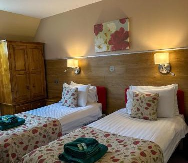 Marybank Cabin | Fairburn Activity Centre