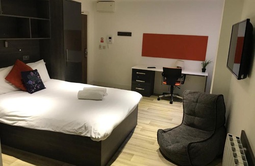 Southampton City Centre Apartment | Fairchild House Studios