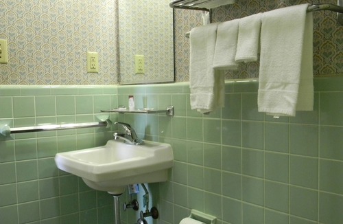 Roanoke Rapids Hotel | Fairfax Motel