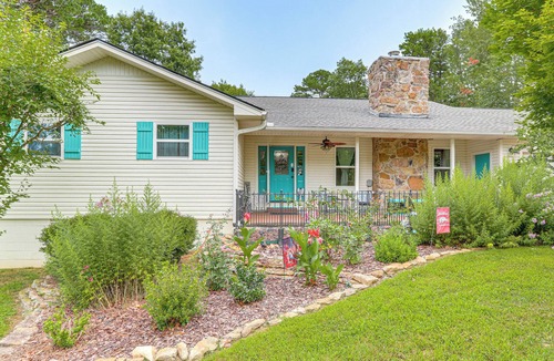 Fairfield Bay House | Fairfield Bay Home On Golf Course w/Fenced Yard!