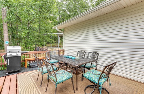 Fairfield Bay House | Fairfield Bay Home On Golf Course w/Fenced Yard!
