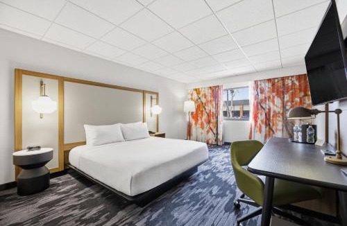 Mount Pleasant Hotel | Fairfield by Marriott Inn & Suites Mount Pleasant, WI