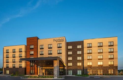 Gravenhurst Hotel | Fairfield by Marriott Inn & Suites Gravenhurst Muskoka