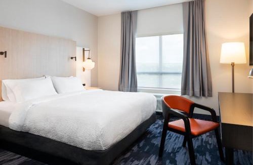 North Bay Hotel | Fairfield by Marriott Inn & Suites North Bay