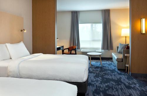 North Bay Hotel | Fairfield by Marriott Inn & Suites North Bay